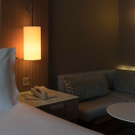 Hilton Paris La Defense Hotel Пюто Екстериор снимка