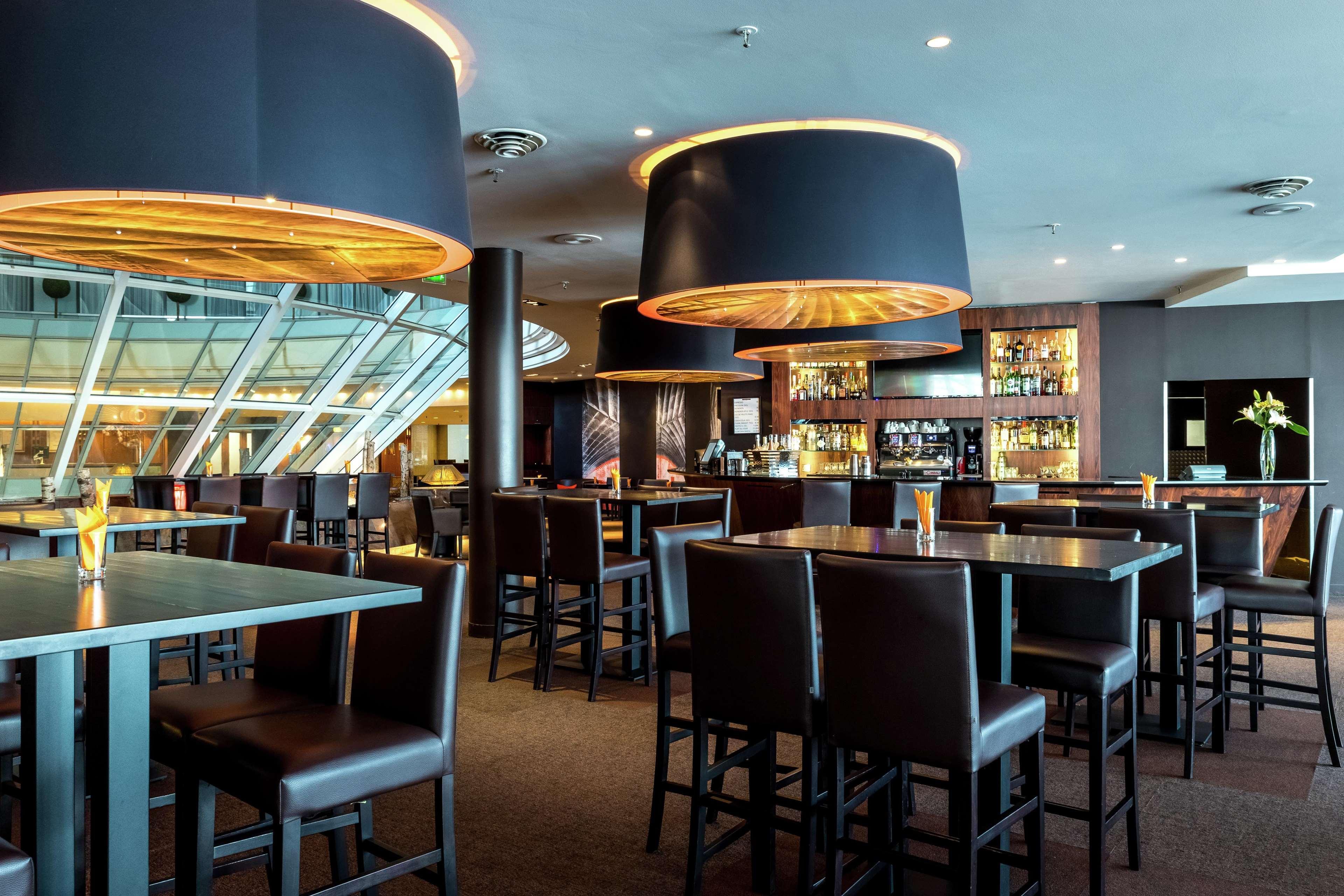 Hilton Paris La Defense Hotel Пюто Екстериор снимка