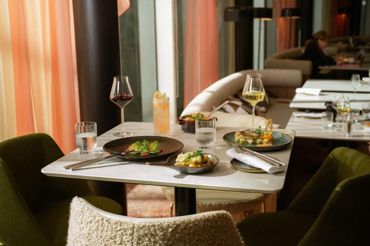 Hilton Paris La Defense Hotel Пюто Екстериор снимка