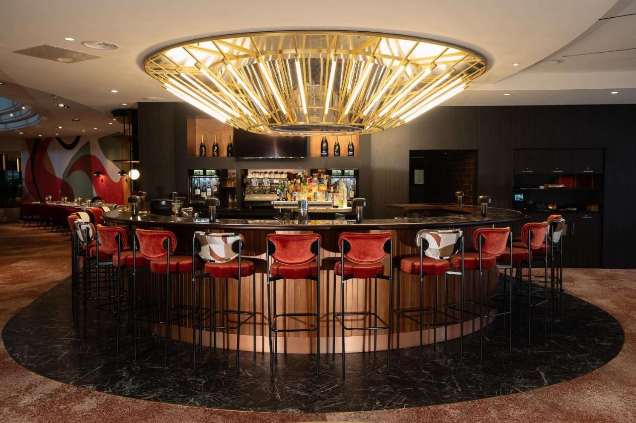 Hilton Paris La Defense Hotel Пюто Екстериор снимка