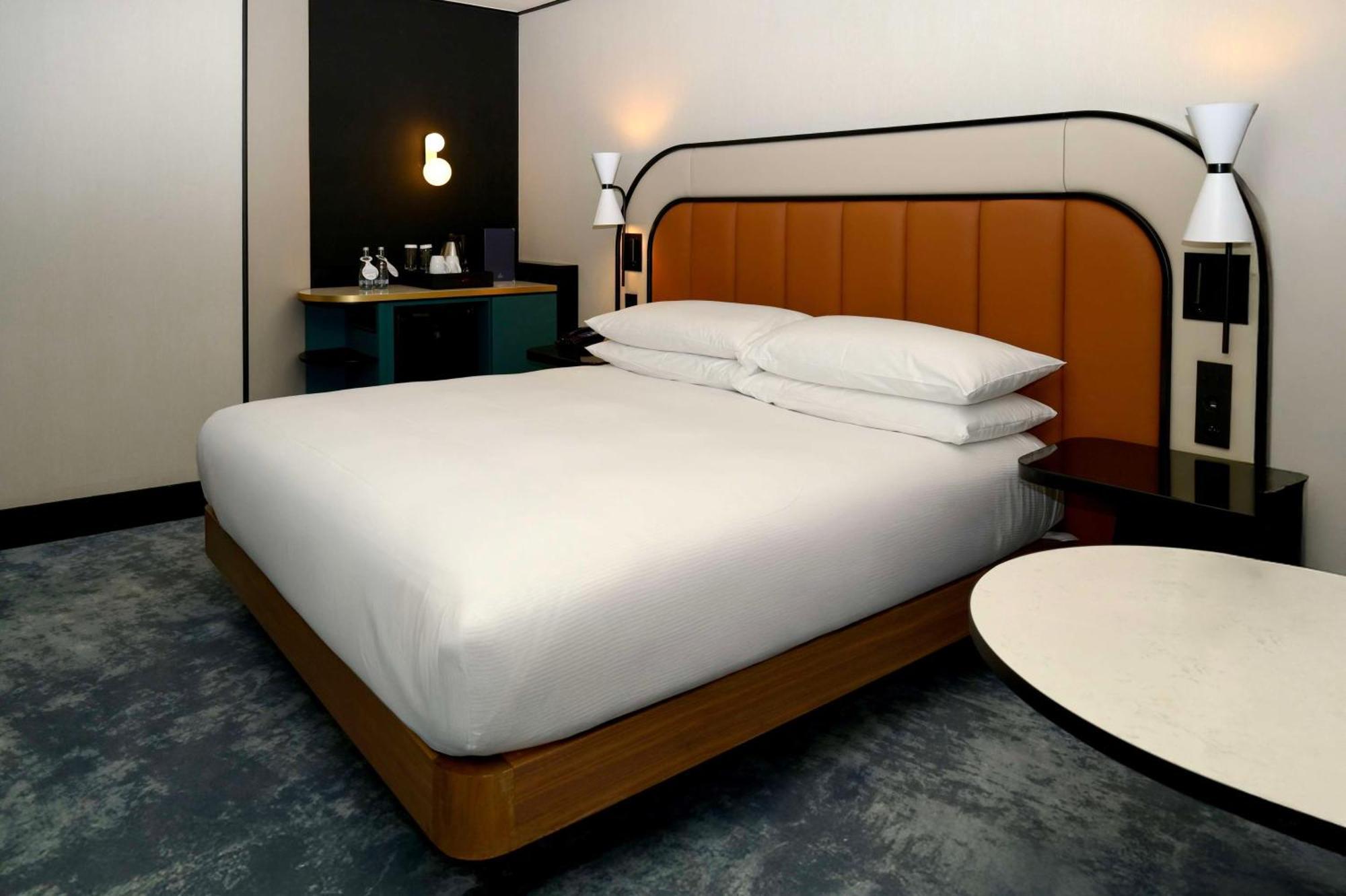 Hilton Paris La Defense Hotel Пюто Екстериор снимка